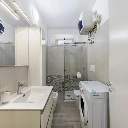 Casa Marux, *